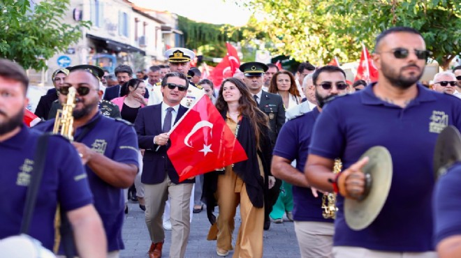 Alaçatı’nın kurtuluşu coşkuyla kutlandı! 